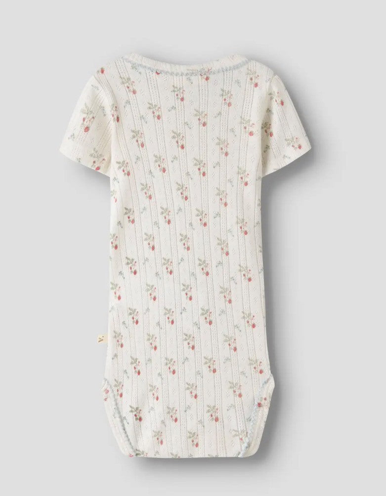 Lil Atelier Rachello - Duna SS Slim Body - Coconut Milk/Strawberry
