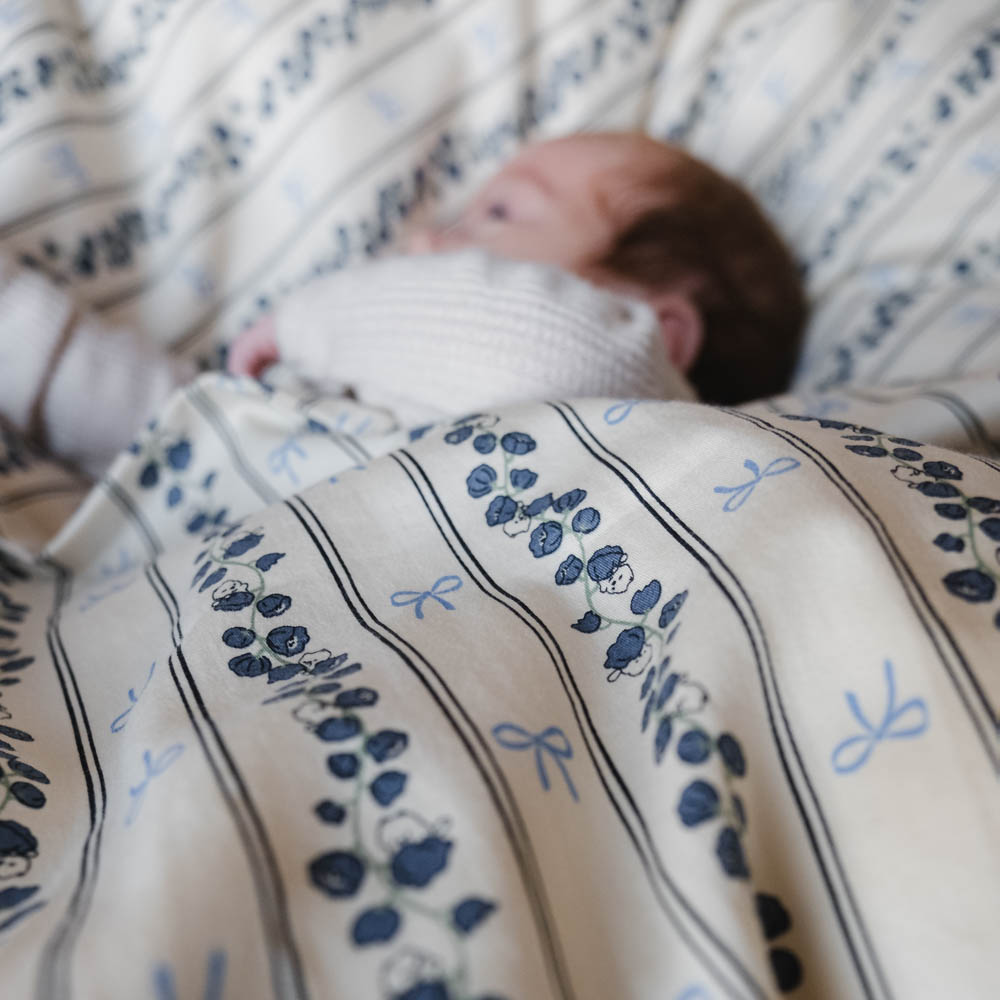 That´s Mine Levi Sengetøj Baby - Bell flower