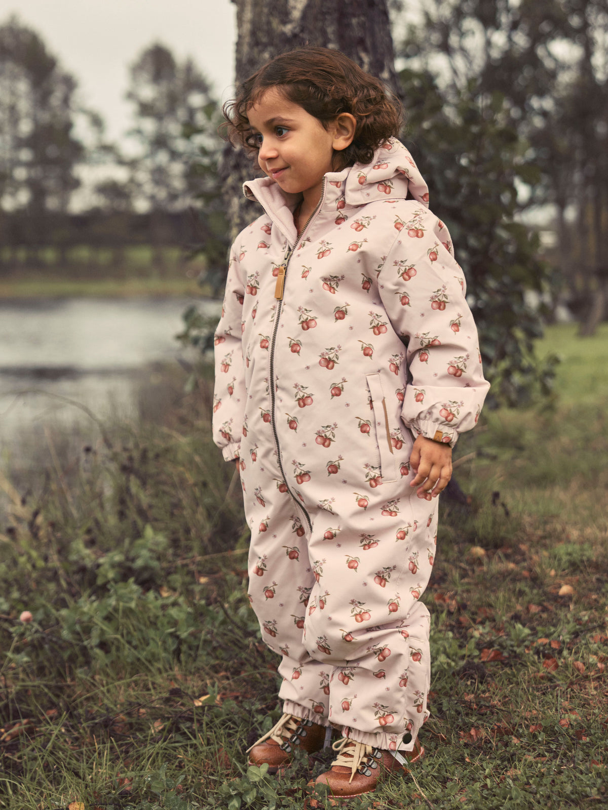 Lil Atelier Lasnow10 - Snowsuit AOP - Hushed Violet / Apples