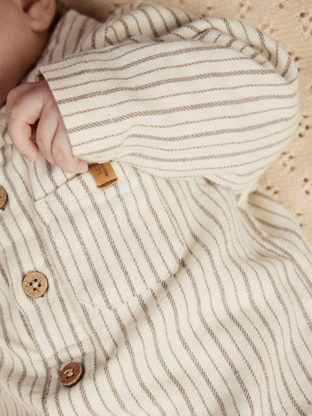 Lil Atelier Felixo LS Body Shirt - Turtledove/Sepia Tint