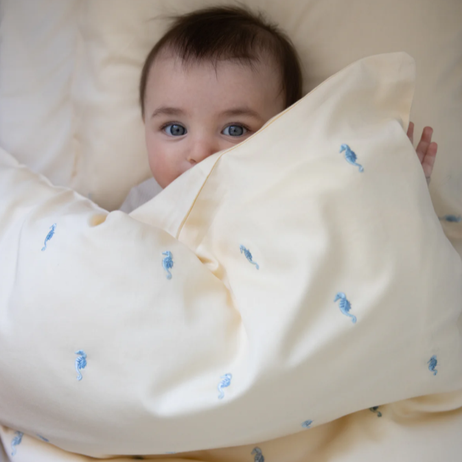 Cam Cam Copenhagen Broderet Baby Sengetøj - Sea Garden