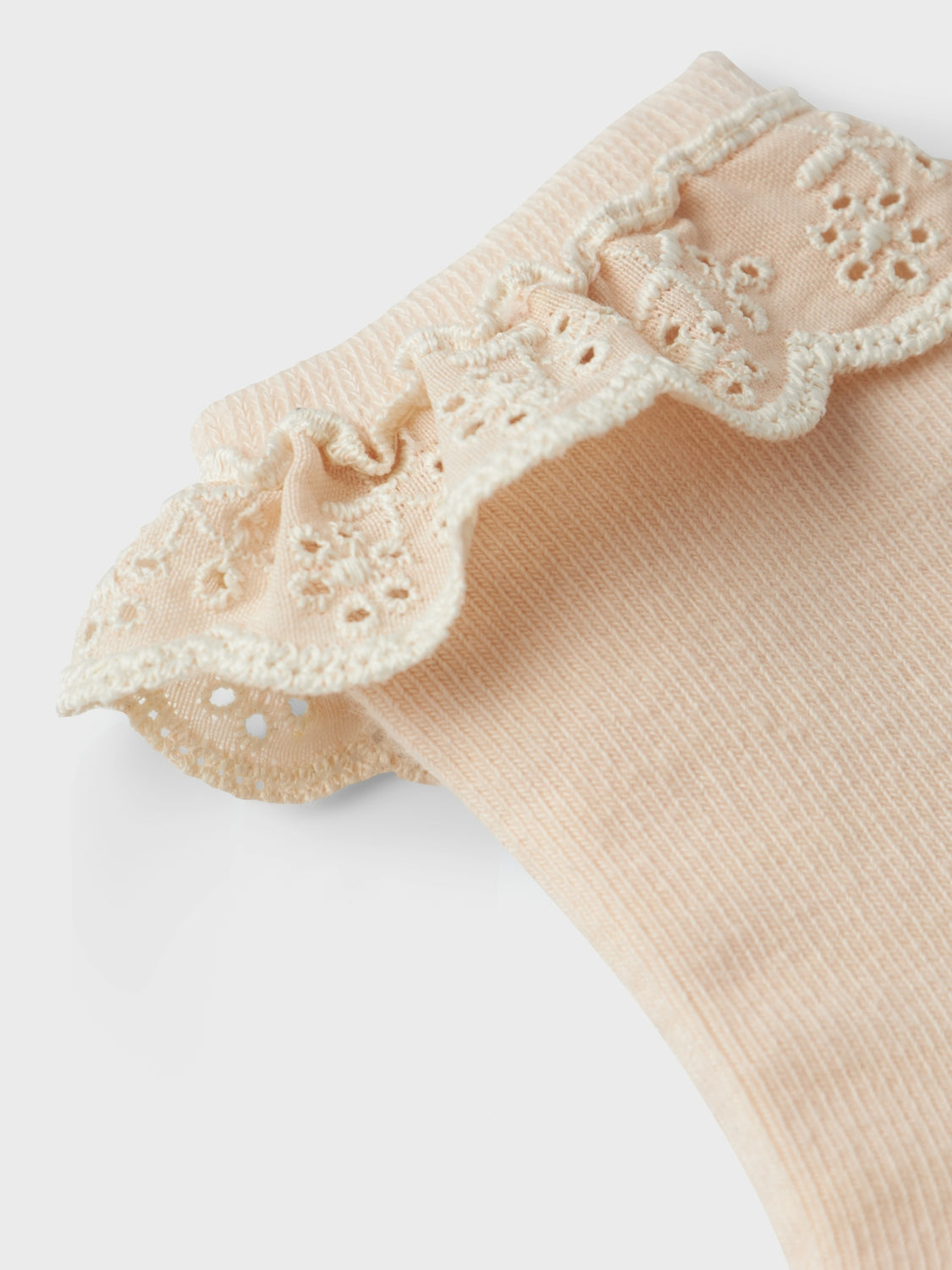 Lil Atelier - Dertrud Ankelstrømpe med Blondekant - Shell