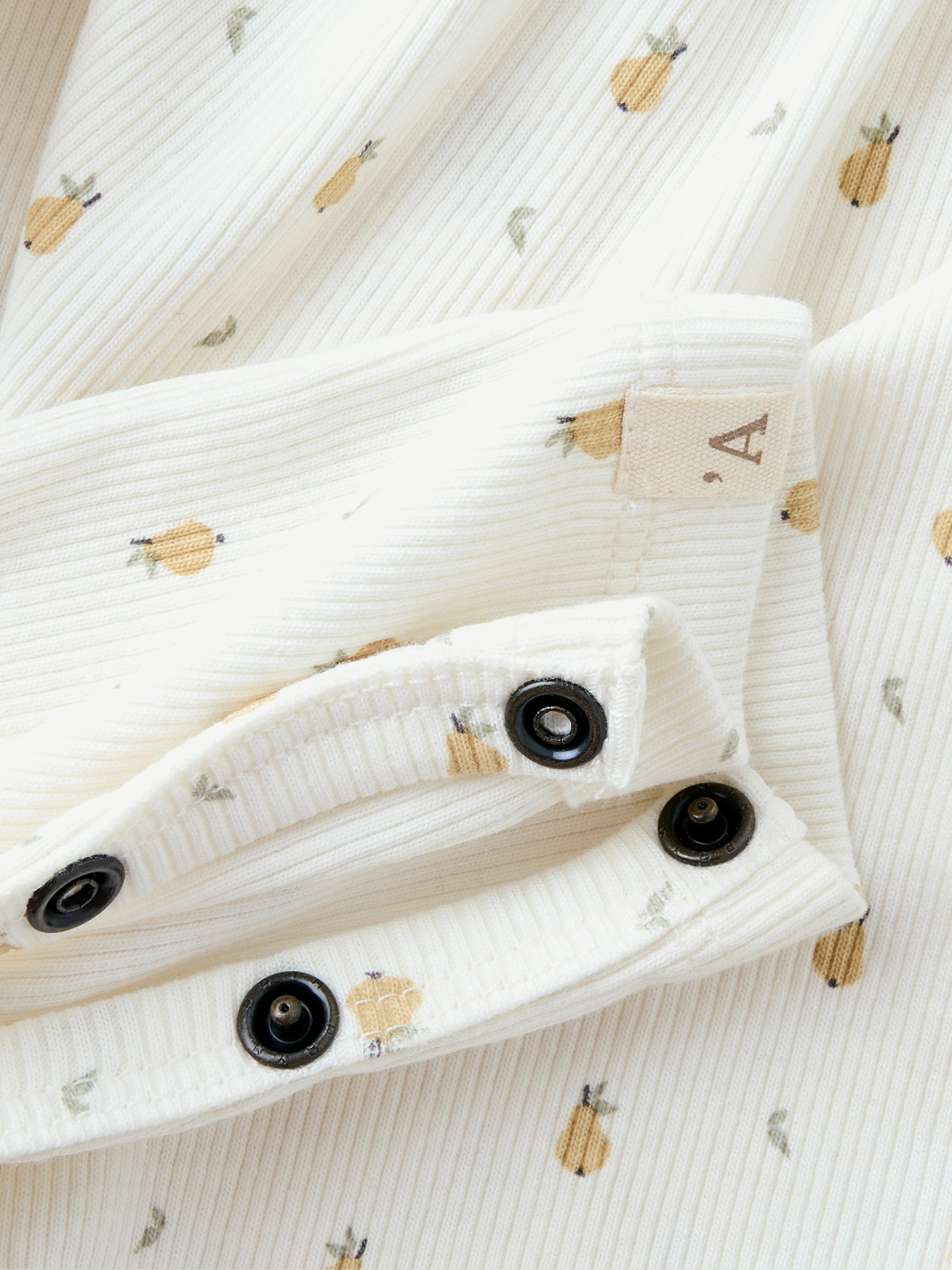 Lil Atelier Lago Mio Suit - Coconut Milk/Pear