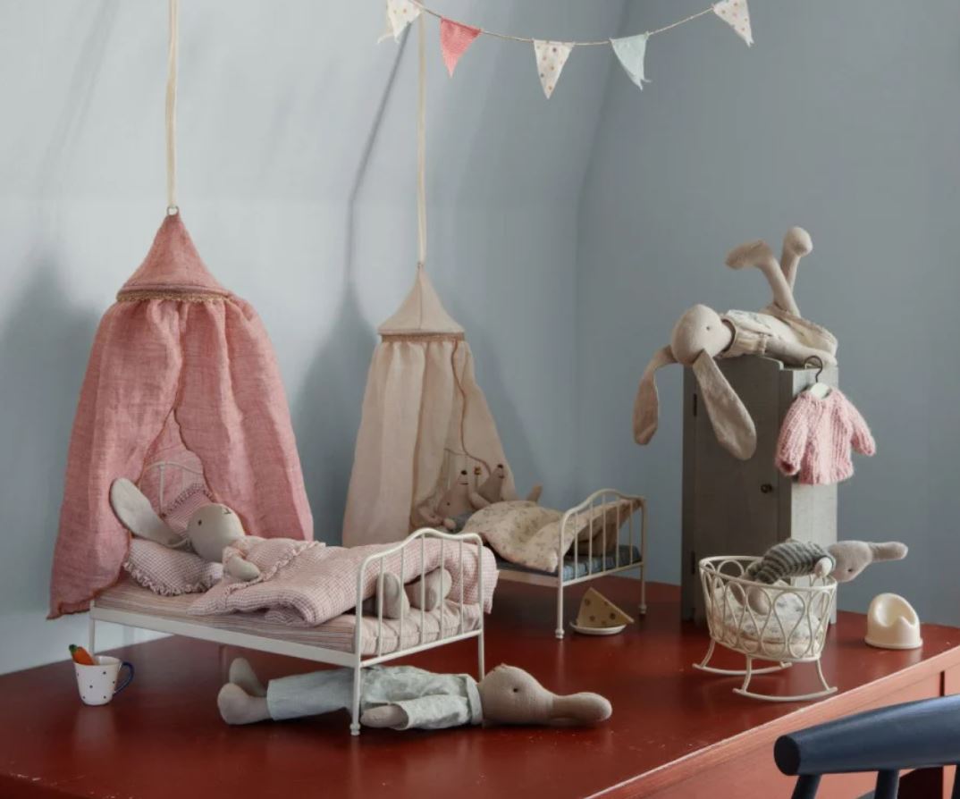 Maileg Vintage Seng - Råhvid