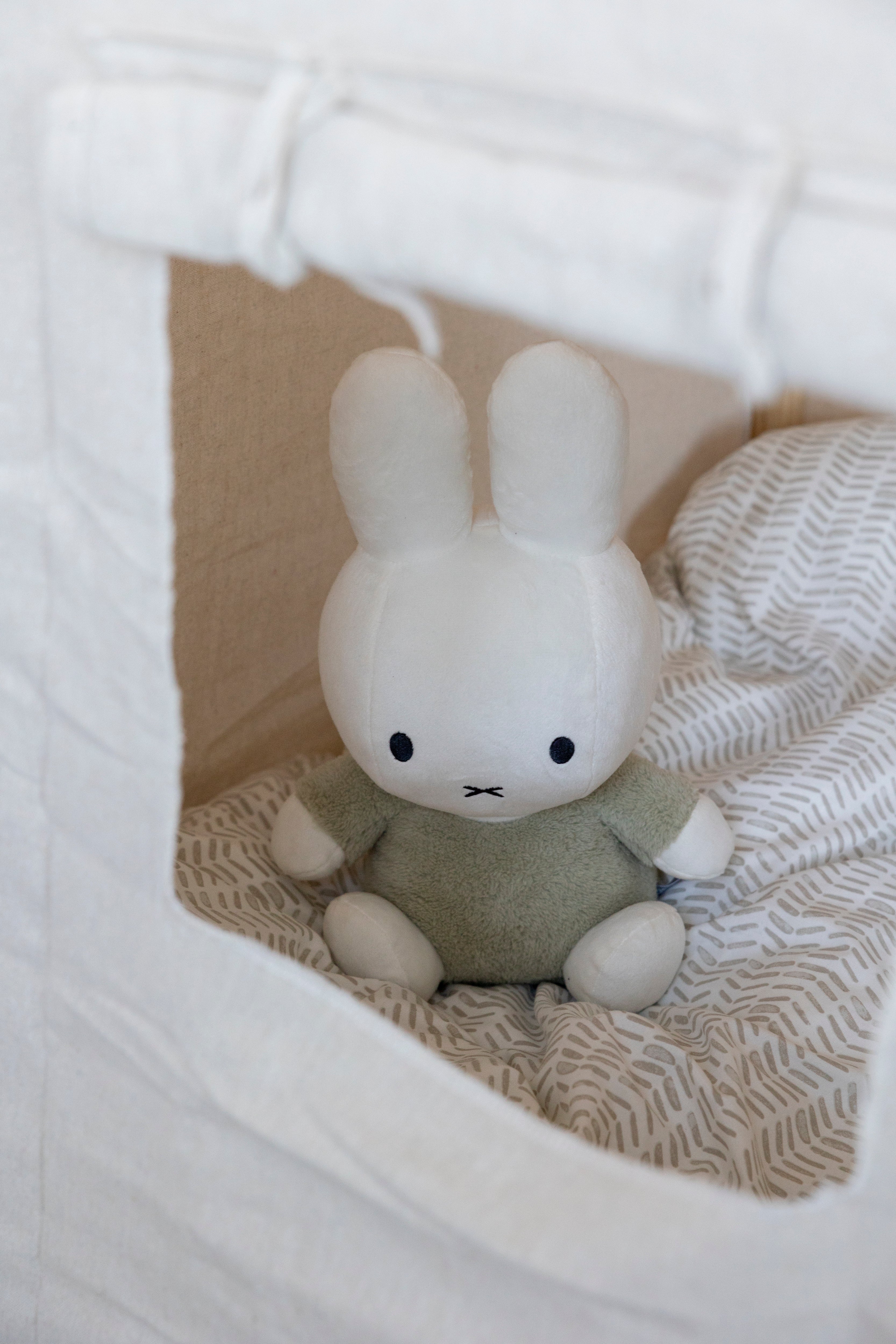 Little Dutch Miffy Kramme Bamse 25 cm - Fluffy Green