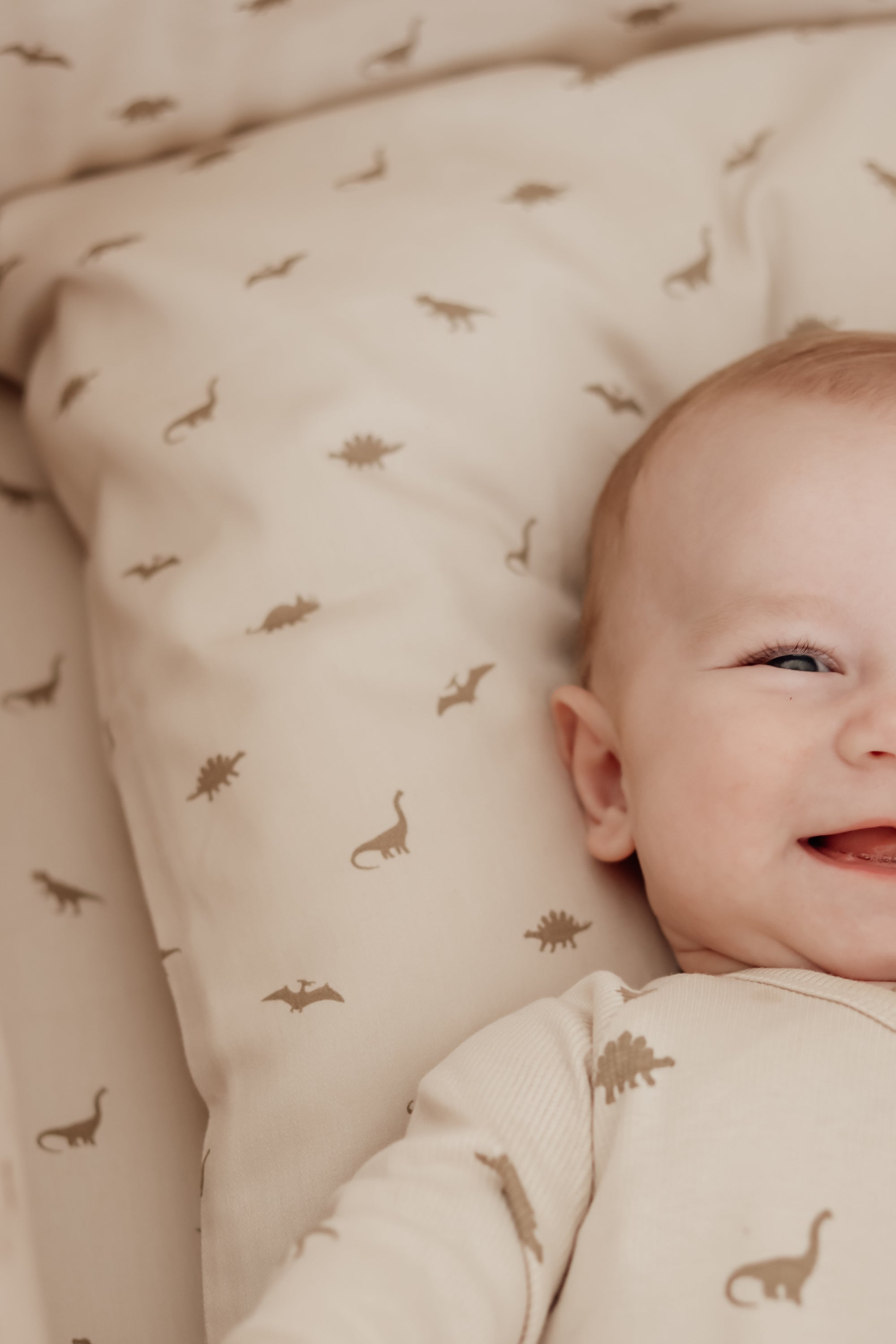 That´s Mine Sengetøj Baby - Dinosaur Oatmeal