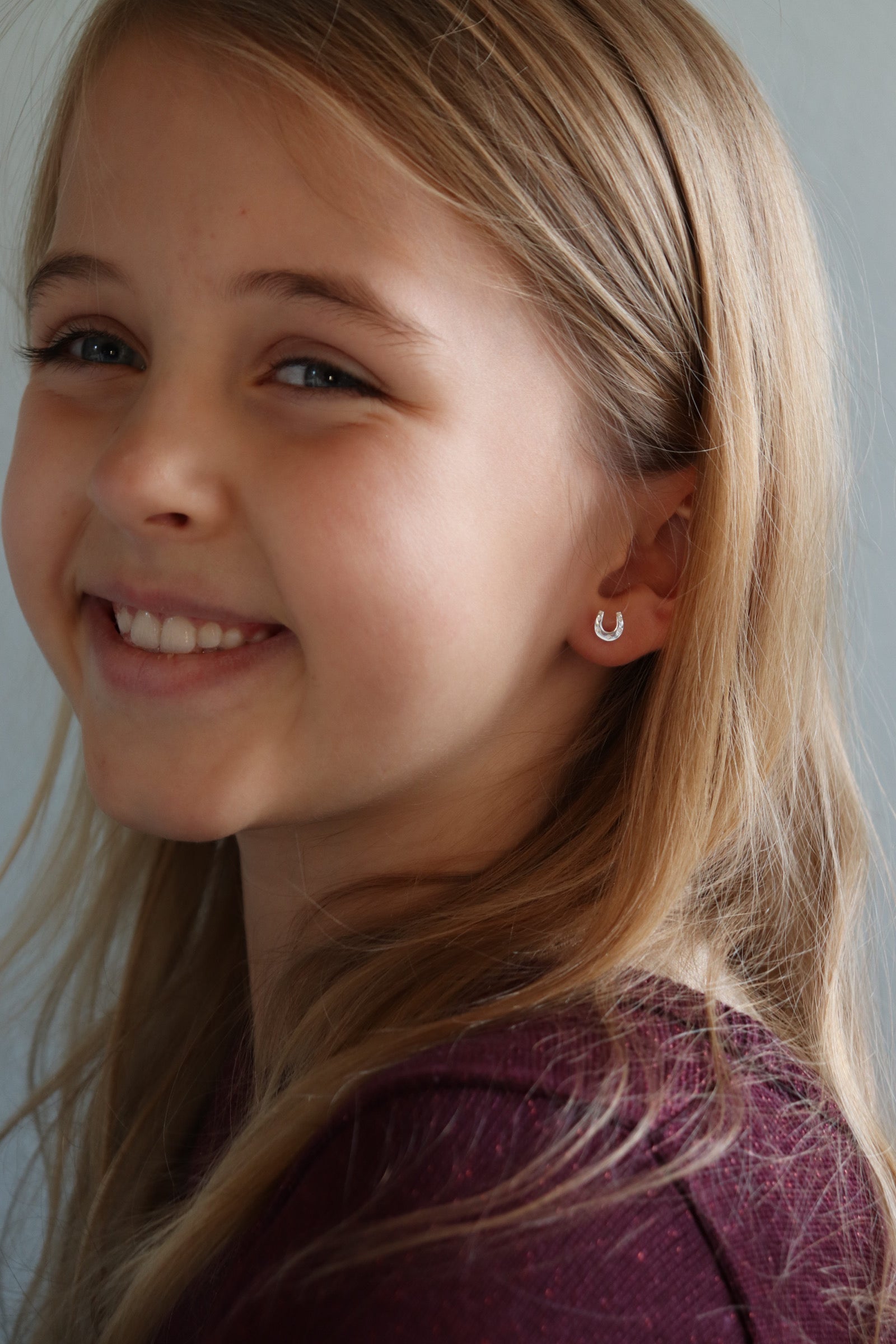 Hestesko Ørestikker i Sølv