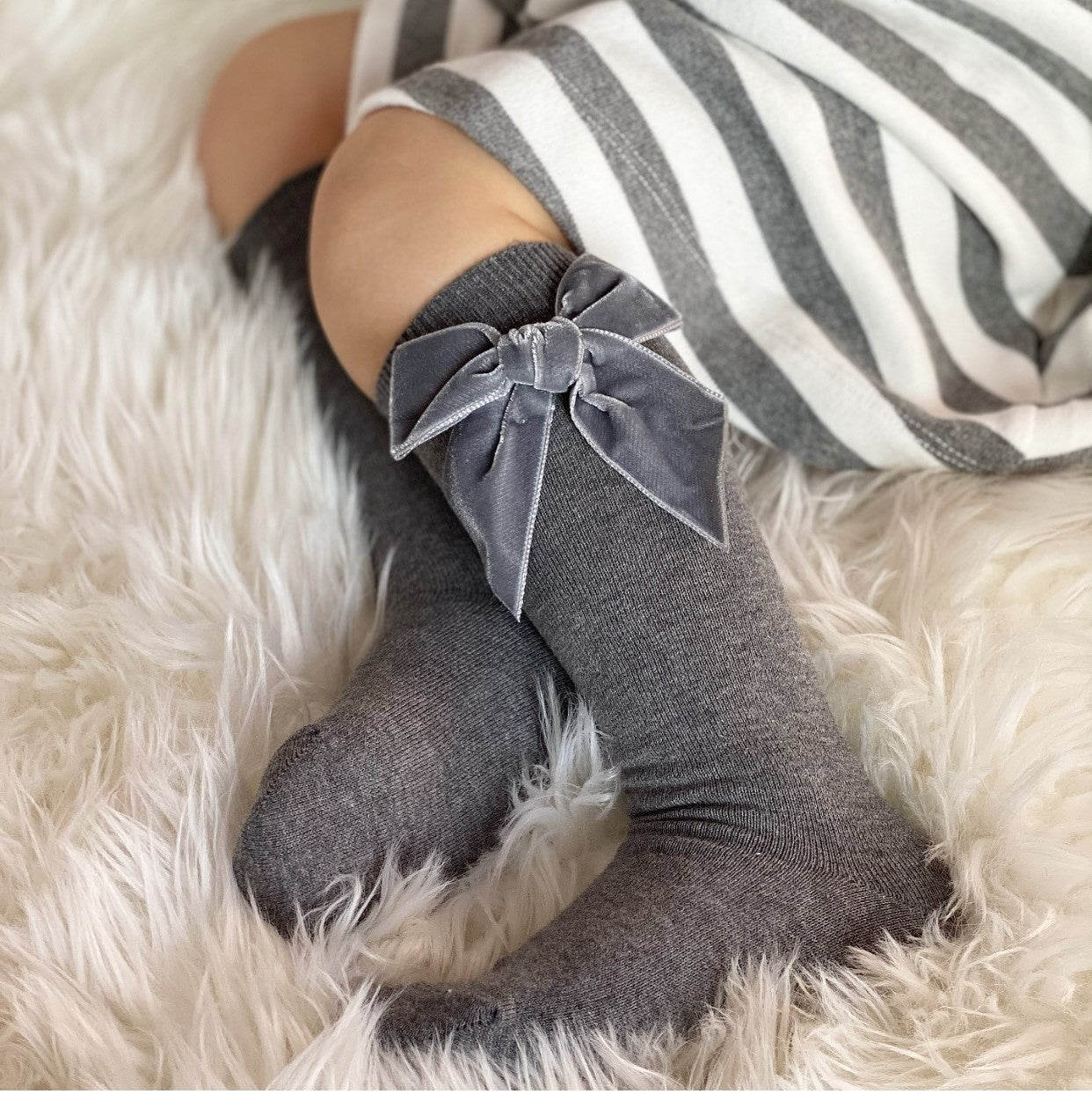 Condor Knæstrømper med Velour Sløjfe Grå
