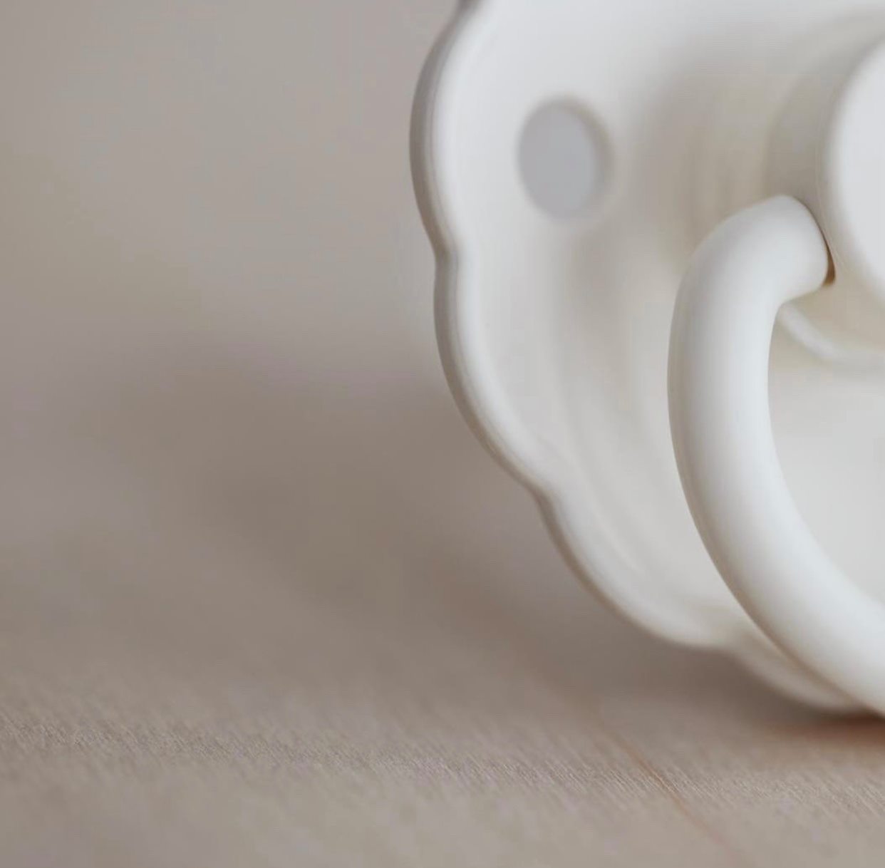 FRIGG Daisy Sut Latex Cream Str. 2