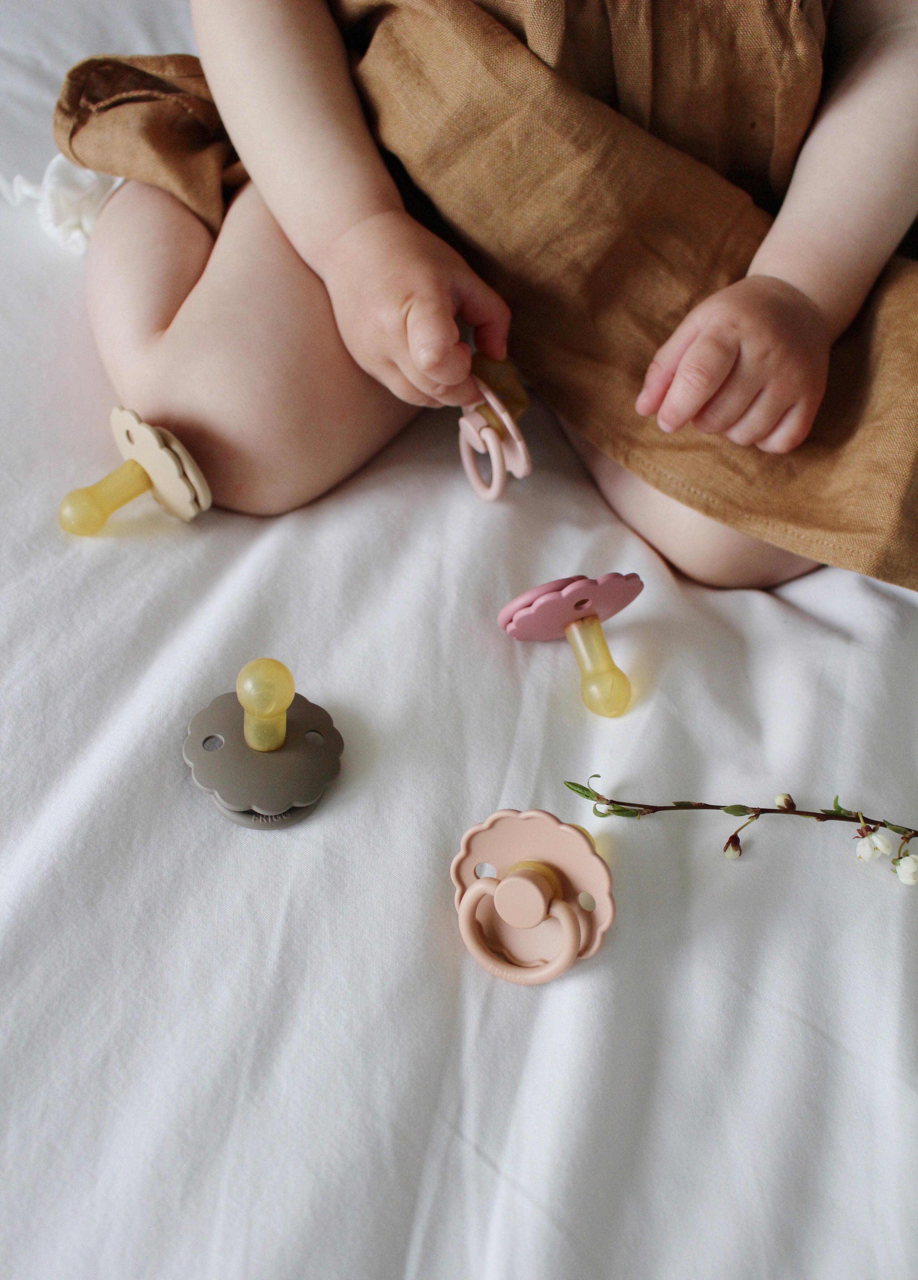 FRIGG Daisy Sut Latex Croissant Str. 2 - Croissant