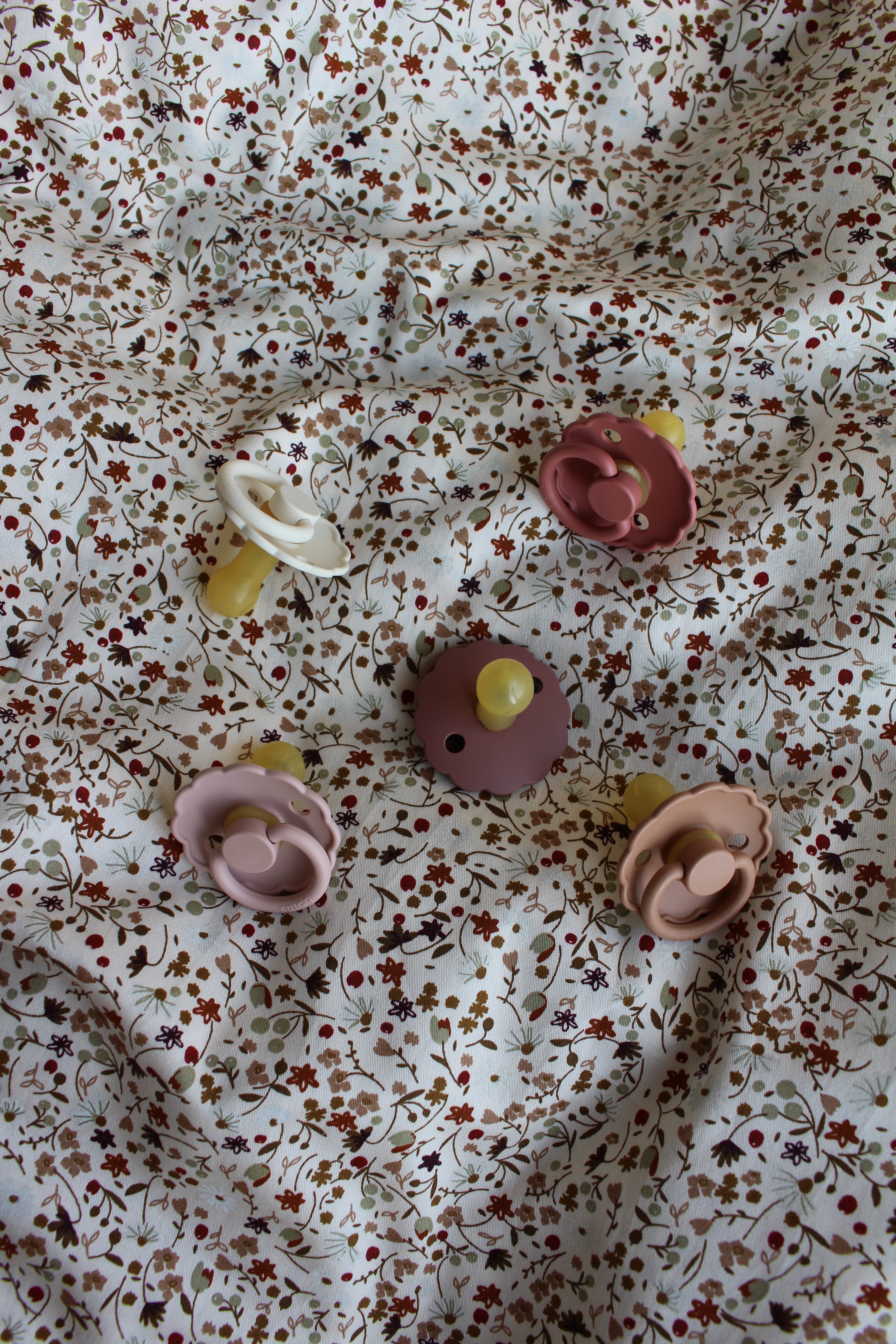 FRIGG Daisy Sut Latex Cream Str. 2