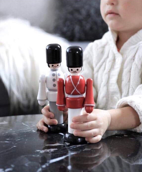 Kongelig Garder Hvid - Ella & Frederik