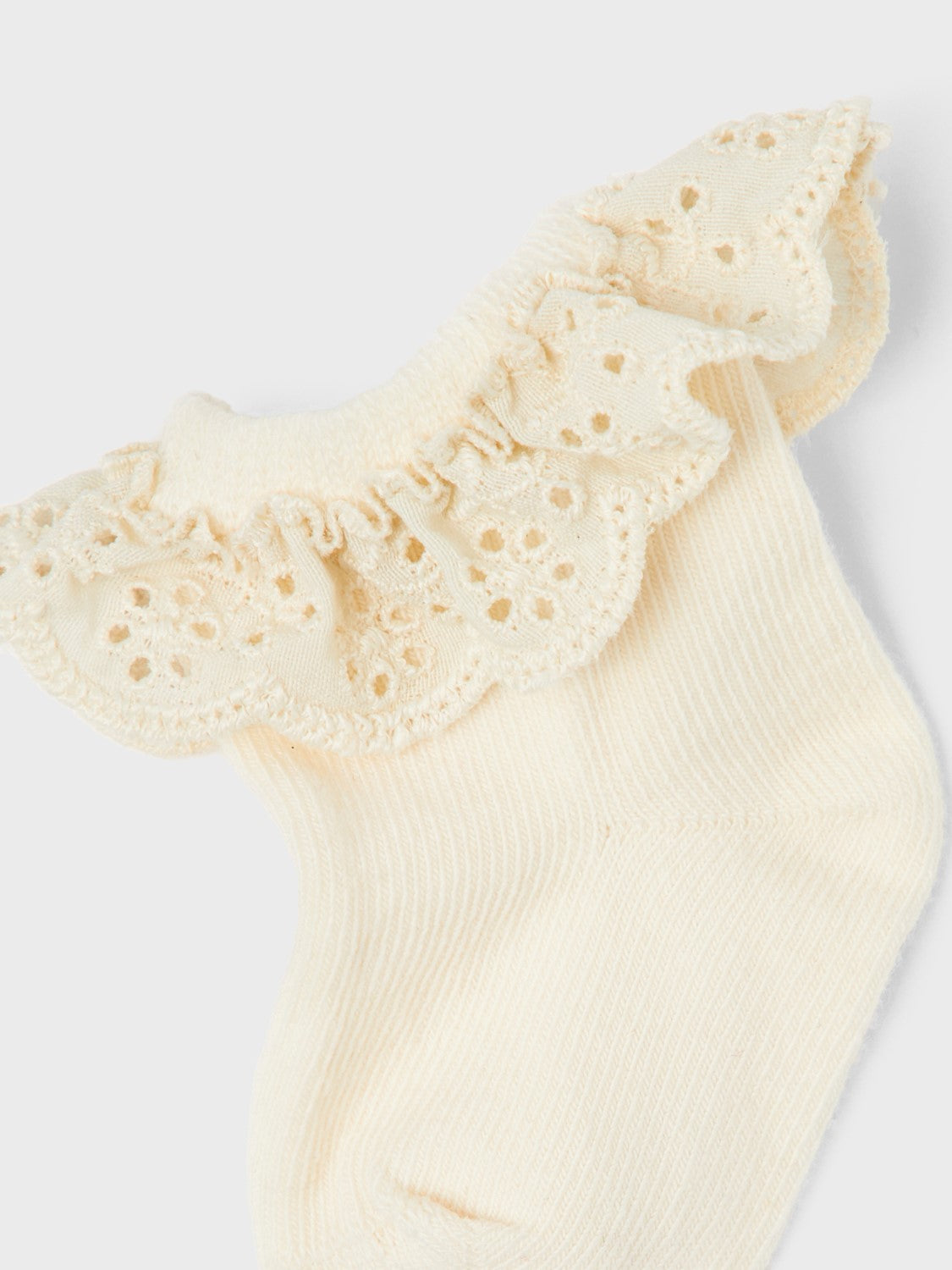 Lil Atelier - Dertrud Baby Ankelstrømpe med Blondekant - Turtledove