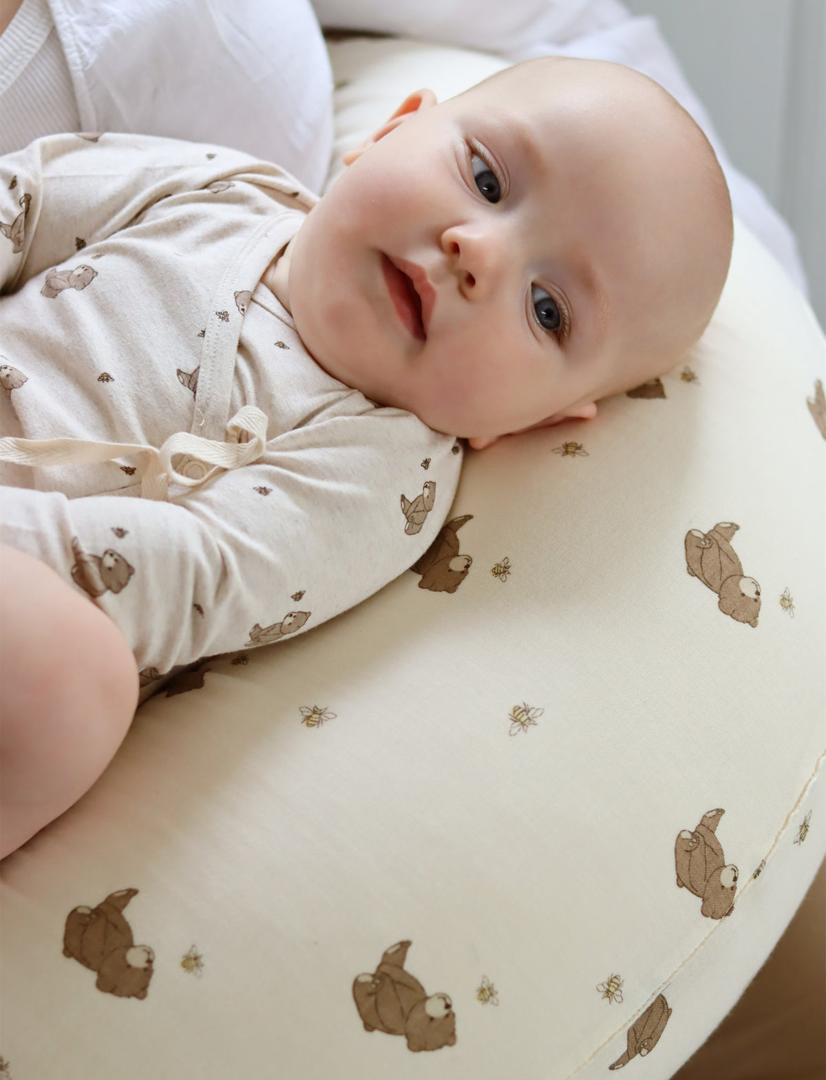 That´s Mine Moon - Nursing Pillow - Bees and Bears