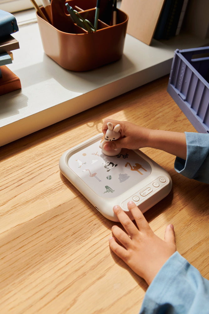 Liewood Archie Activity Sound Board - Sandy