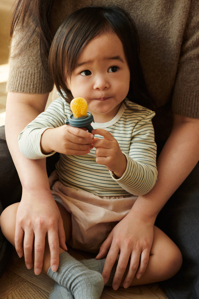 Liewood Miranda Bear Shape Food Feeder - Whale blue / Dove blue