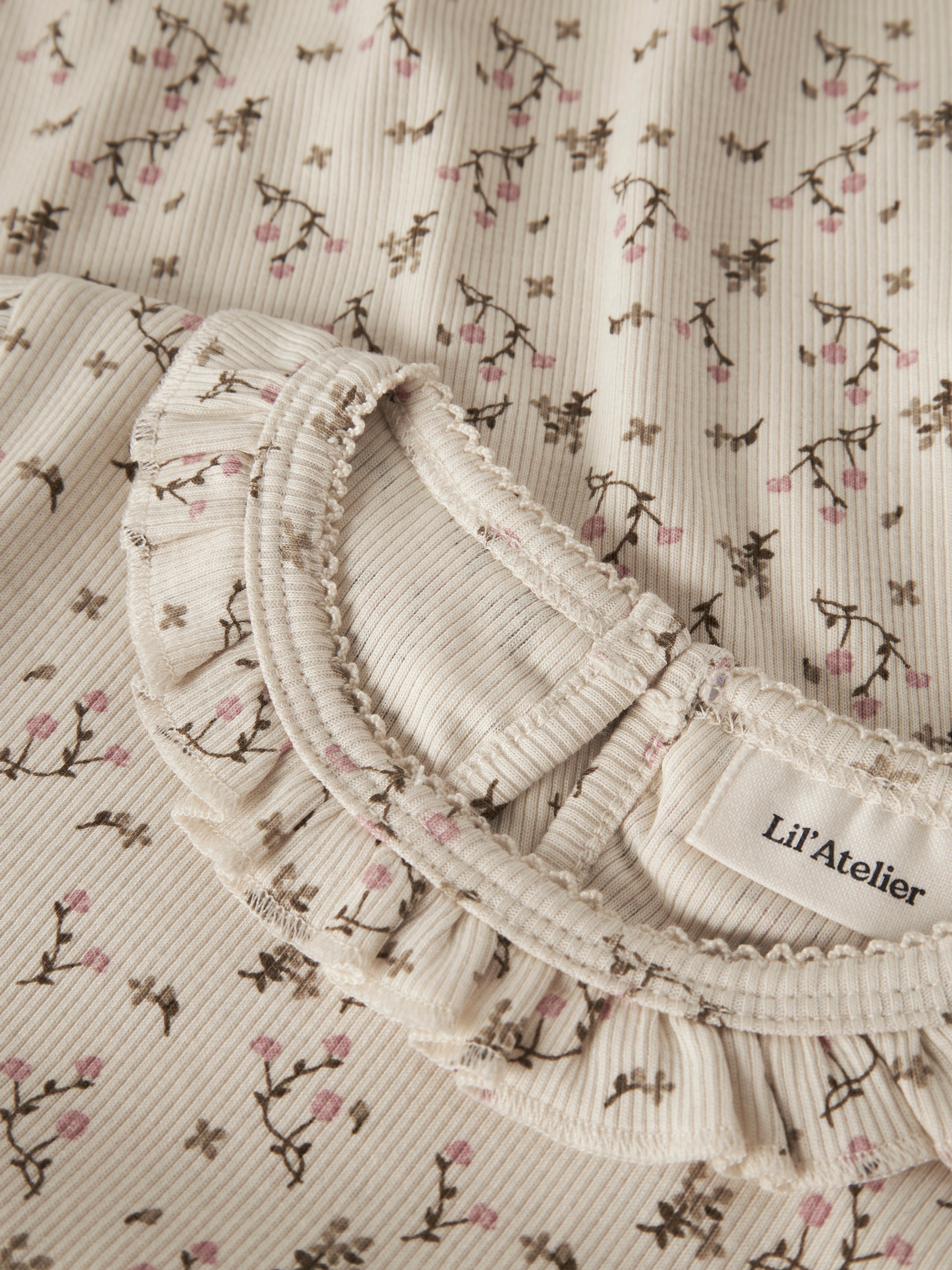Lil Atelier Lago - Mai LS Slim Top - Turtledove/Rose Flower