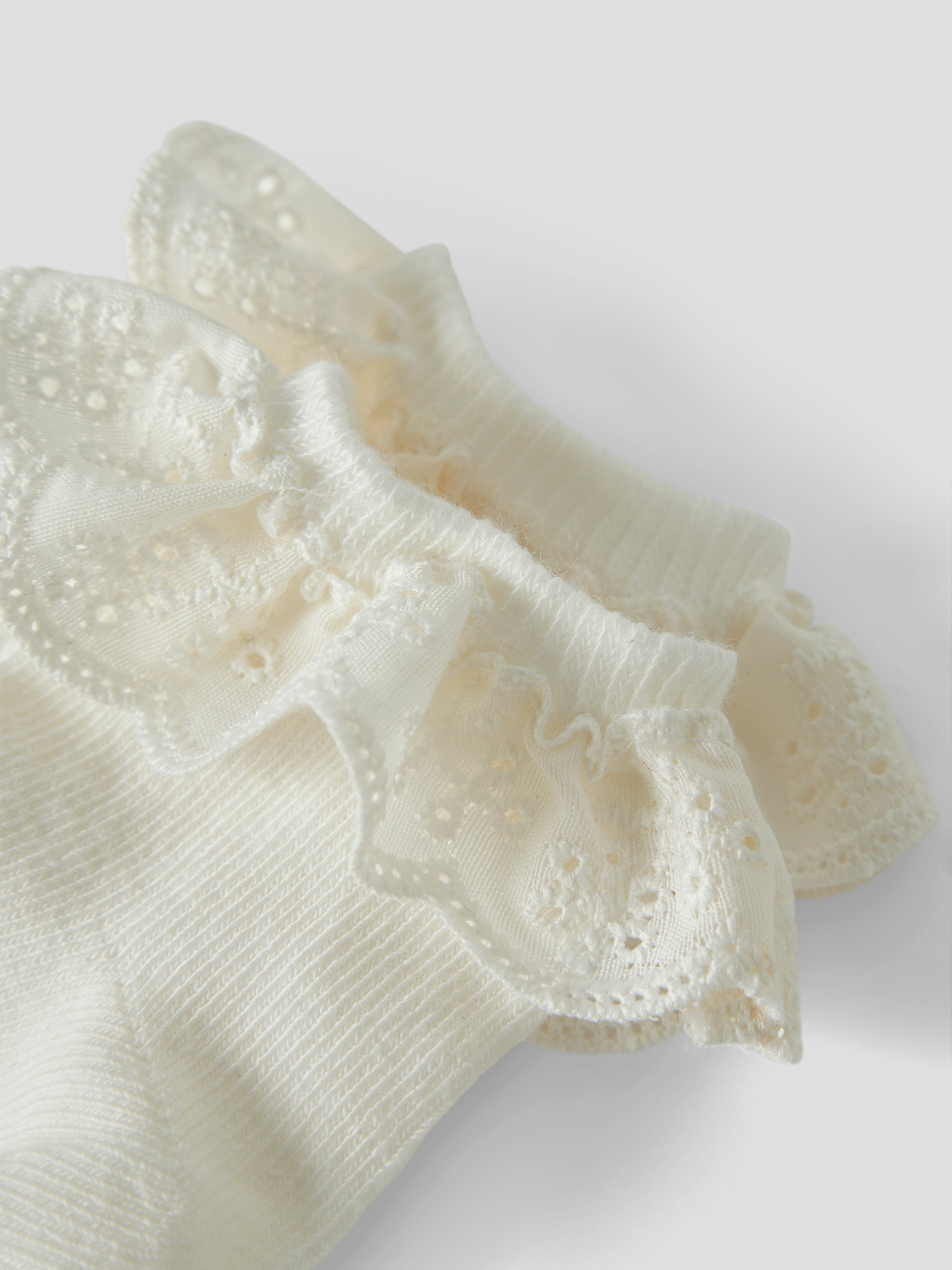 Lil Atelier Dertrud Ankelstrømpe med Blondekant 2 pak - Coconut Milk