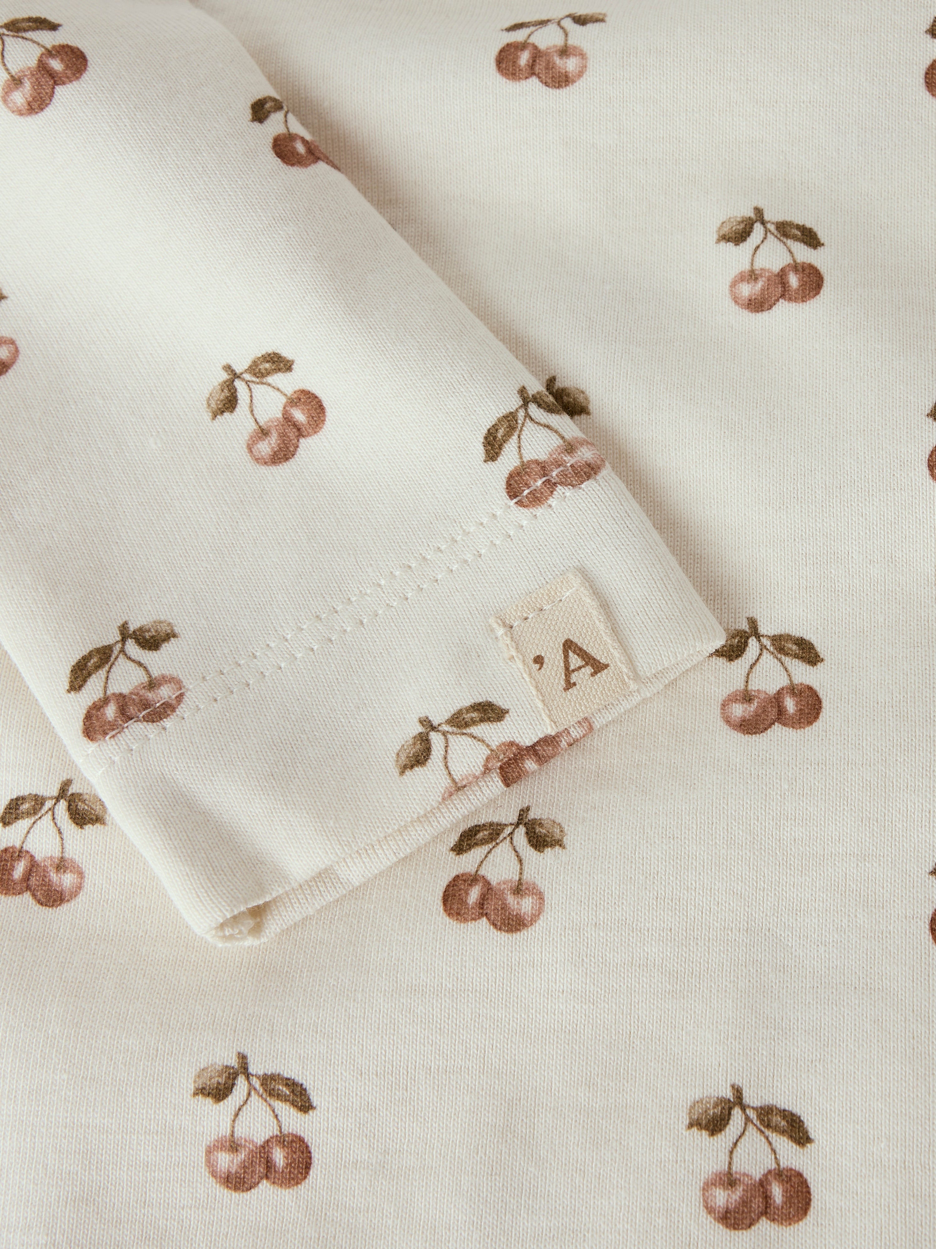 Lil Atelier Layo Sig LS Slim Top - Coconut Milk/Cherry