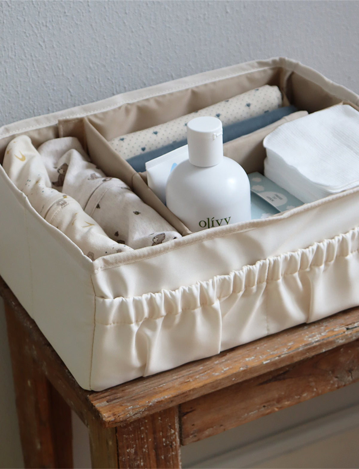 That´s Mine Lily - Nursing Organizer - Light Creme