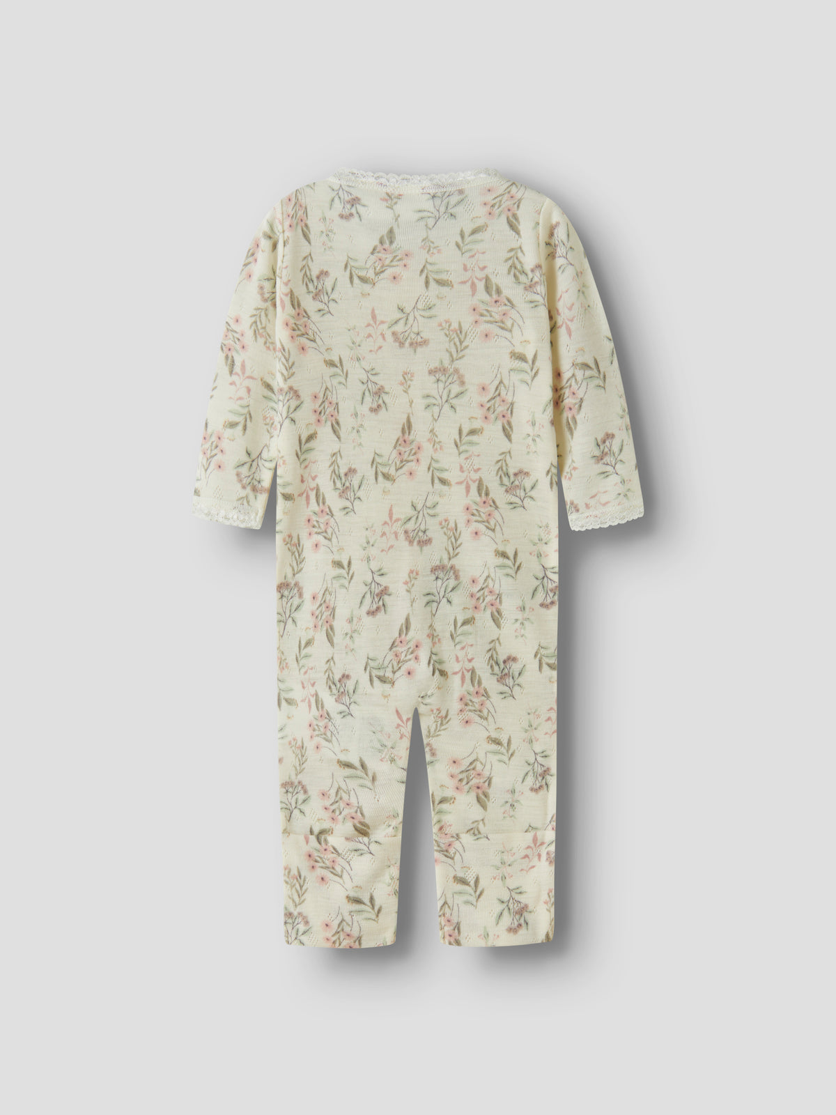 Name It Wang - Wool Needle Nightsuit - Snow White / Flowers + Leafs
