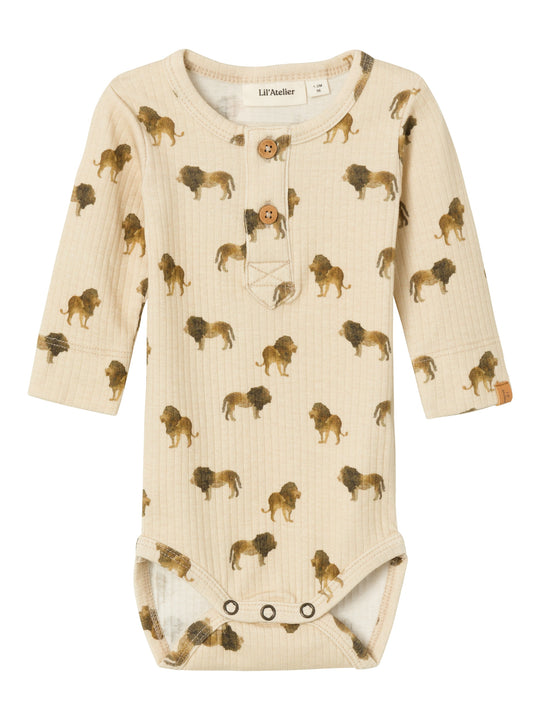 Lil Atelier Geo Slim Body - Fog Leon