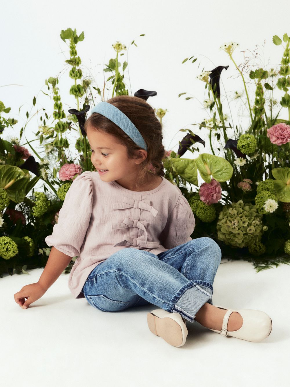 Name It Bella Mom Jeans - Medium Blue Denim/Bow Embroidery